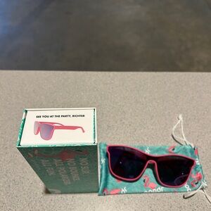 Goodr- See You at the Party, Richer! Special Edition with Flamingo Case